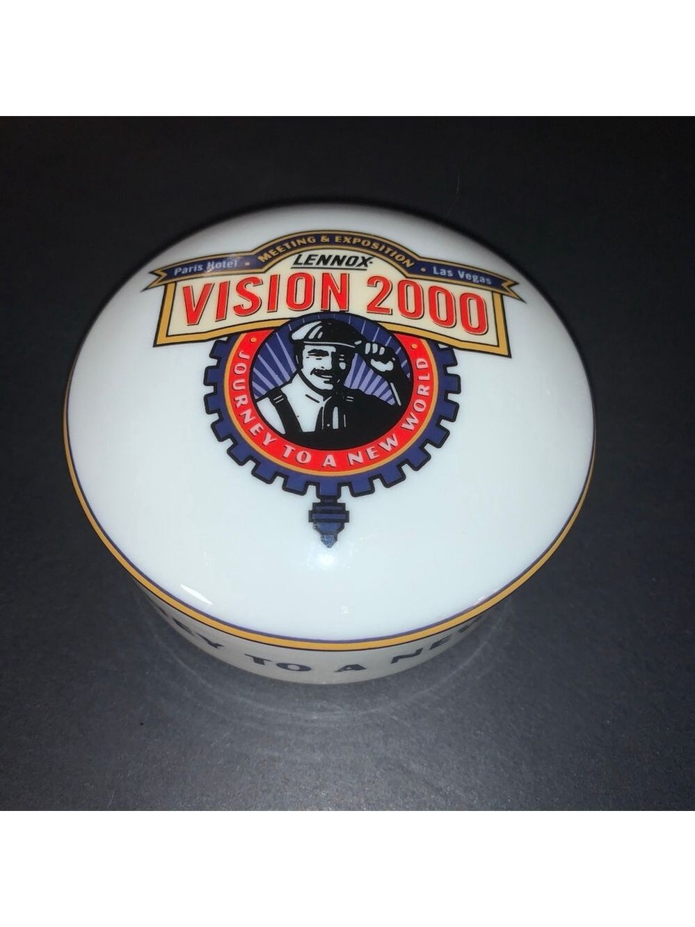 Lennox Vision 2000 Decorative Porcelain Box with lid